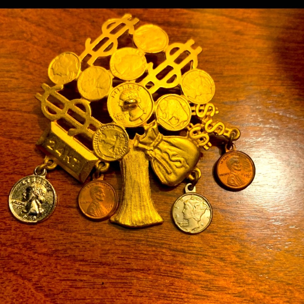 Gold Tree Broch💞